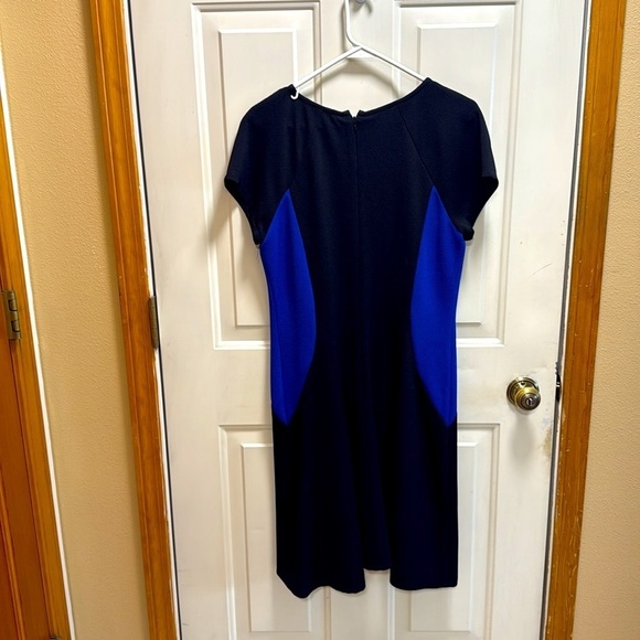 Studio One New York Elegant Black and Blue Colorblock Dress size 12 - Picture 2 of 7